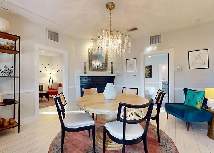 Historic Downtown With High-speed Wifi And Ac - Dogs Okay Holiday home