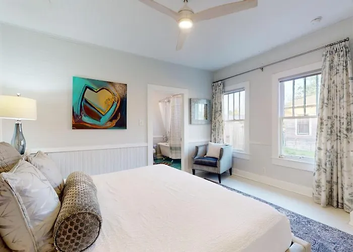 Holiday home Historic Downtown With High-speed Wifi And Ac - Dogs Okay *